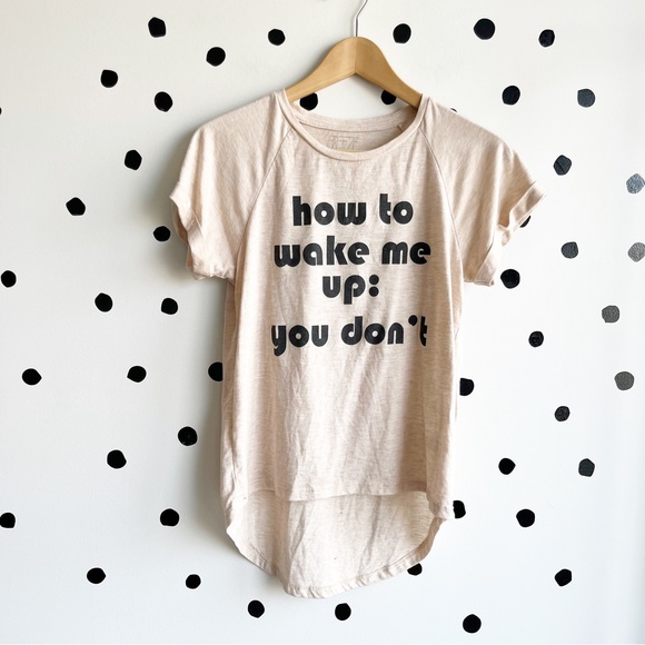 Freeze Tan Hi-Lo Graphic Tee • Size Small - Picture 1 of 10